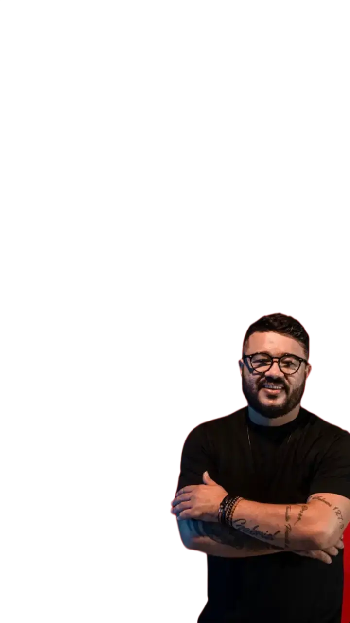 Elias Clovis Gonçalves dos Santos Neto, dono e sócio-administrador da Sua Garagem
