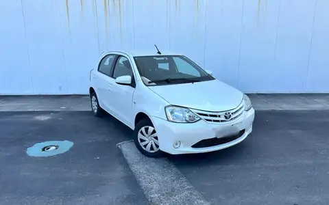 Toyota Etios XS 2017 - foto 2 de 7