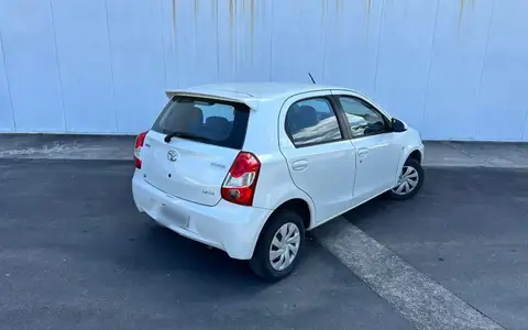 Toyota Etios XS 2017 - foto 7 de 7