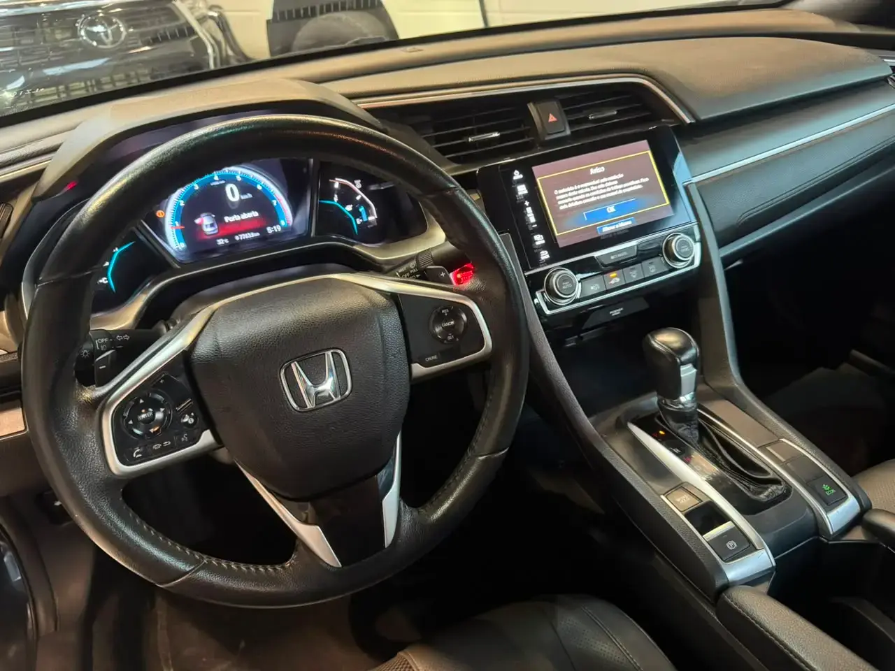 Honda Civic 2020 - foto 2 de 11
