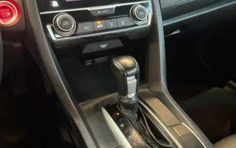 Honda Civic 2020 - foto 6 de 11