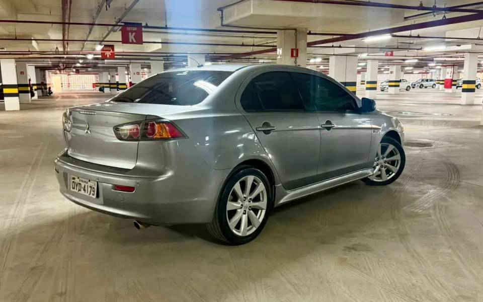 Mitsubishi Lancer 2014 - foto 6 de 7