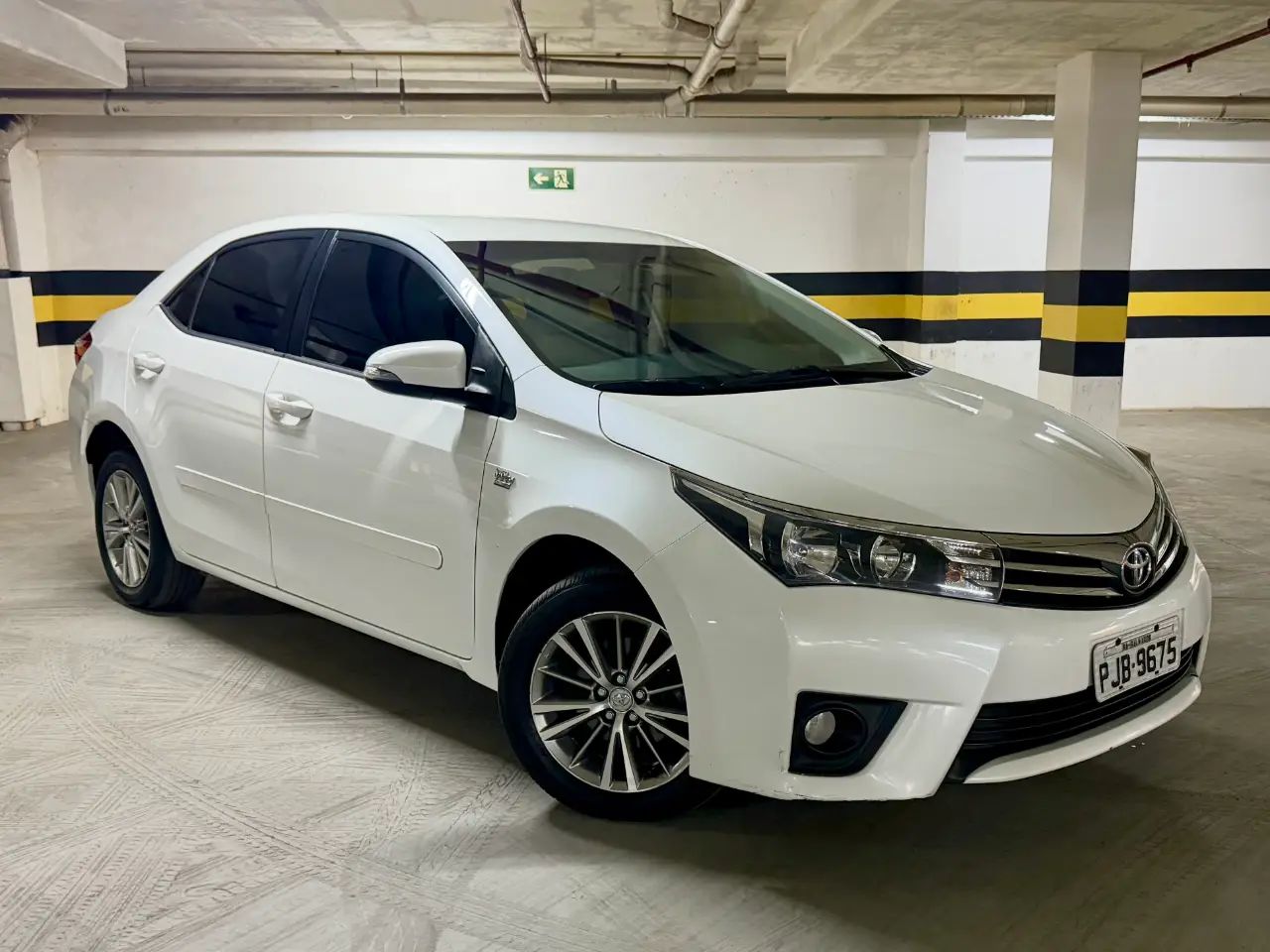 Toyota Corolla 2015 - foto 2 de 7