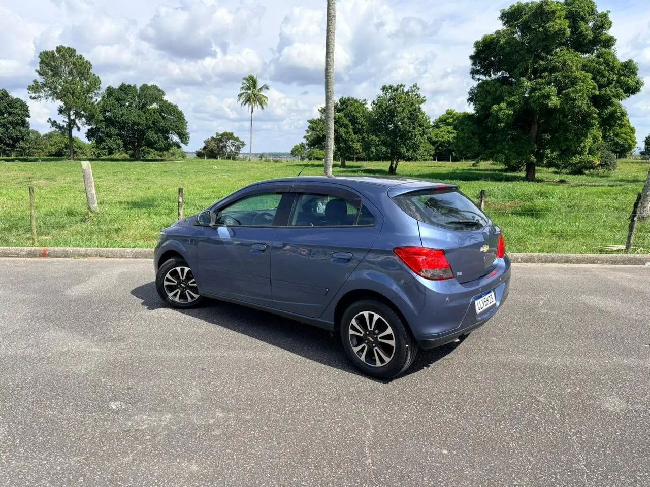 Chevrolet Onix 2014 - foto 6 de 7