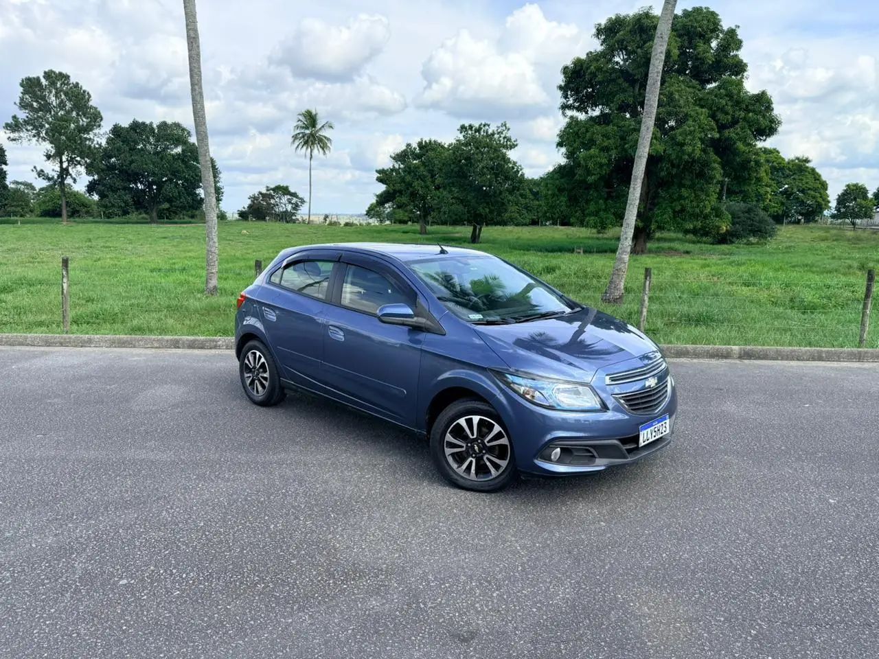Chevrolet Onix 2014 - foto 2 de 7