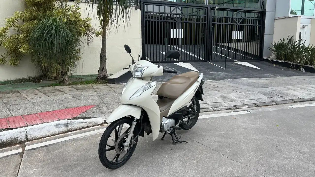 Honda BIZ 125 2023 - foto 1 de 12