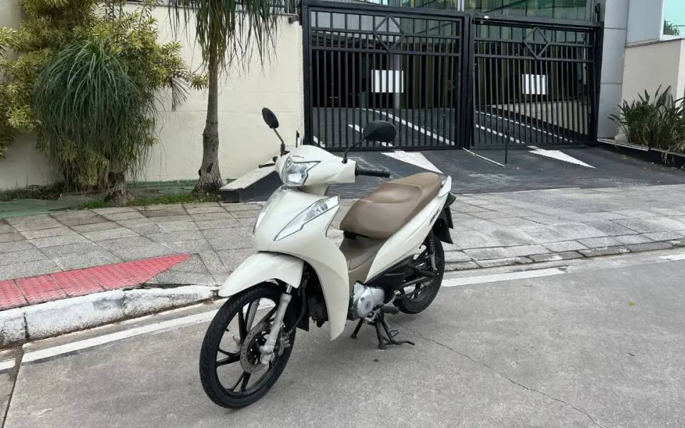Honda BIZ 125 2023 - foto 1 de 12