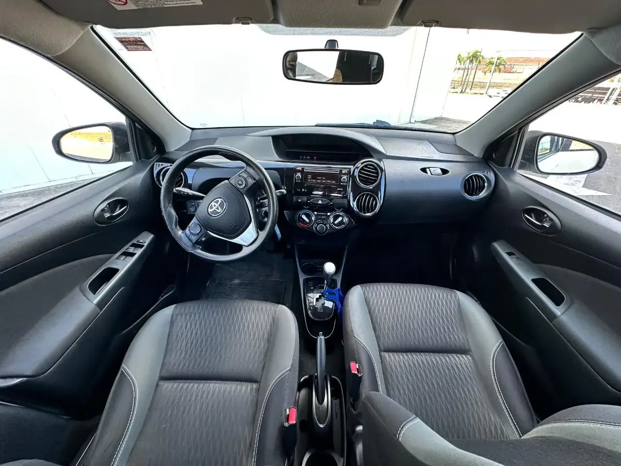 Toyota Etios XS 2017 - foto 3 de 7