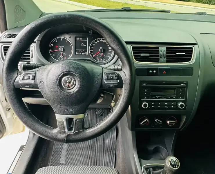 Volkswagen FOX 1.6 2013 - foto 3 de 6