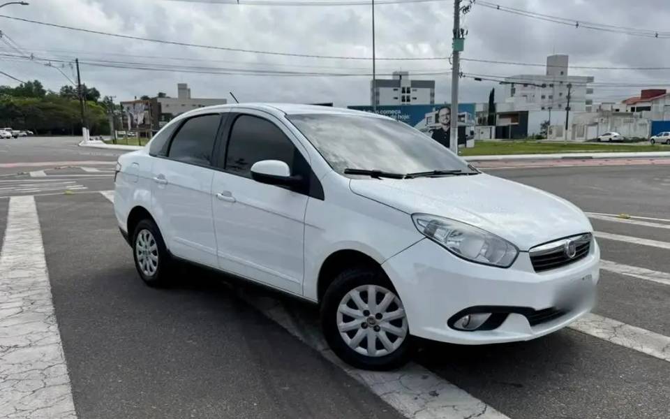 Fiat Grand Siena 2014 - foto 2 de 7